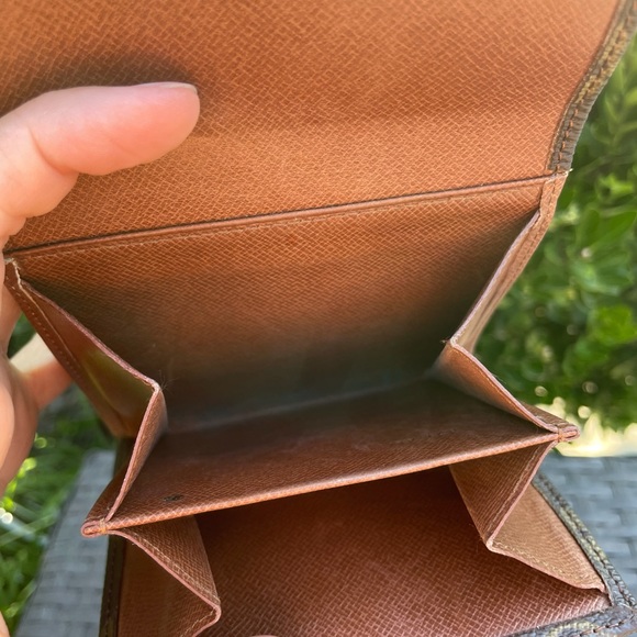 Vintage Louis Vuitton Elise wallet in monogram - Picture 8 of 11